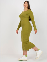 Svetlozelené plus size rebrované šaty s rozparkom na chrbte