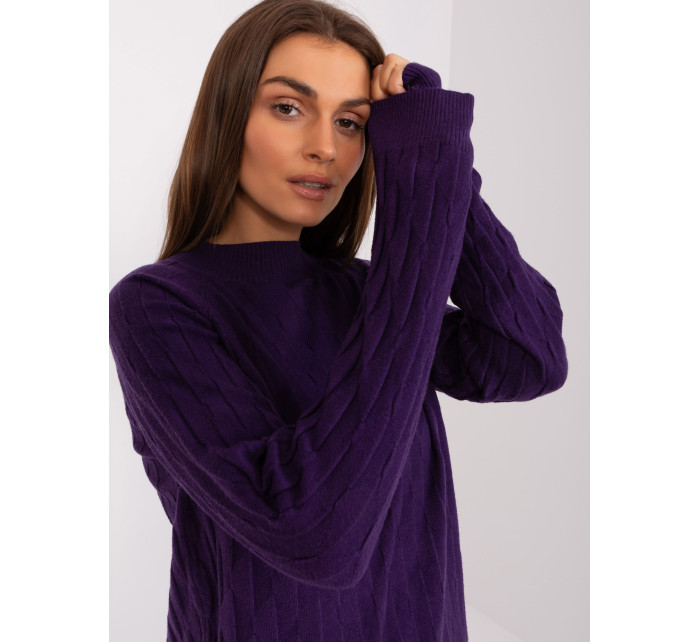 Tmavo fialový klasický sveter s okrúhlym výstrihom