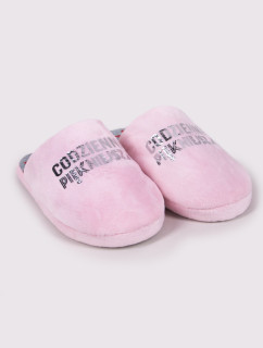 Dámské pantofle model 17957928 Pink - Yoclub