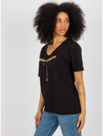 Čierne dámske tričko s flitrovou aplikáciou