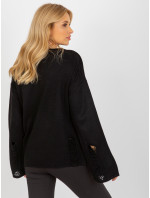 Čierny dámsky oversize sveter s dierami s vlnou
