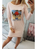 Šaty s potiskem Honey model 18744052 pudrově růžové - K-Fashion