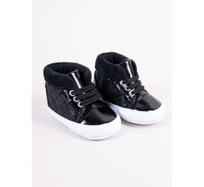 Dětská dívčí obuv model 17945694 Black - Yoclub