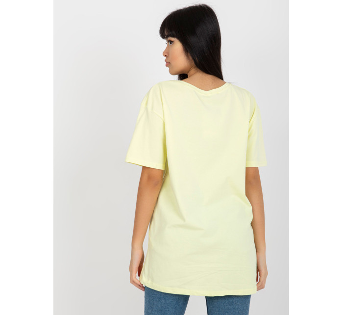 Svetložlté tričko s voľnou potlačou